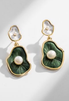 Green Leaf Pearl Earrings