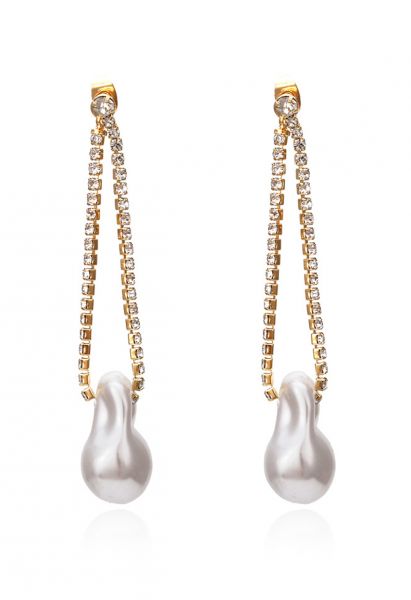 Irregular Pearl Diamond Drop Earring in Cream