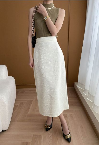Wavy Jacquard Pencil Maxi Skirt in Ivory
