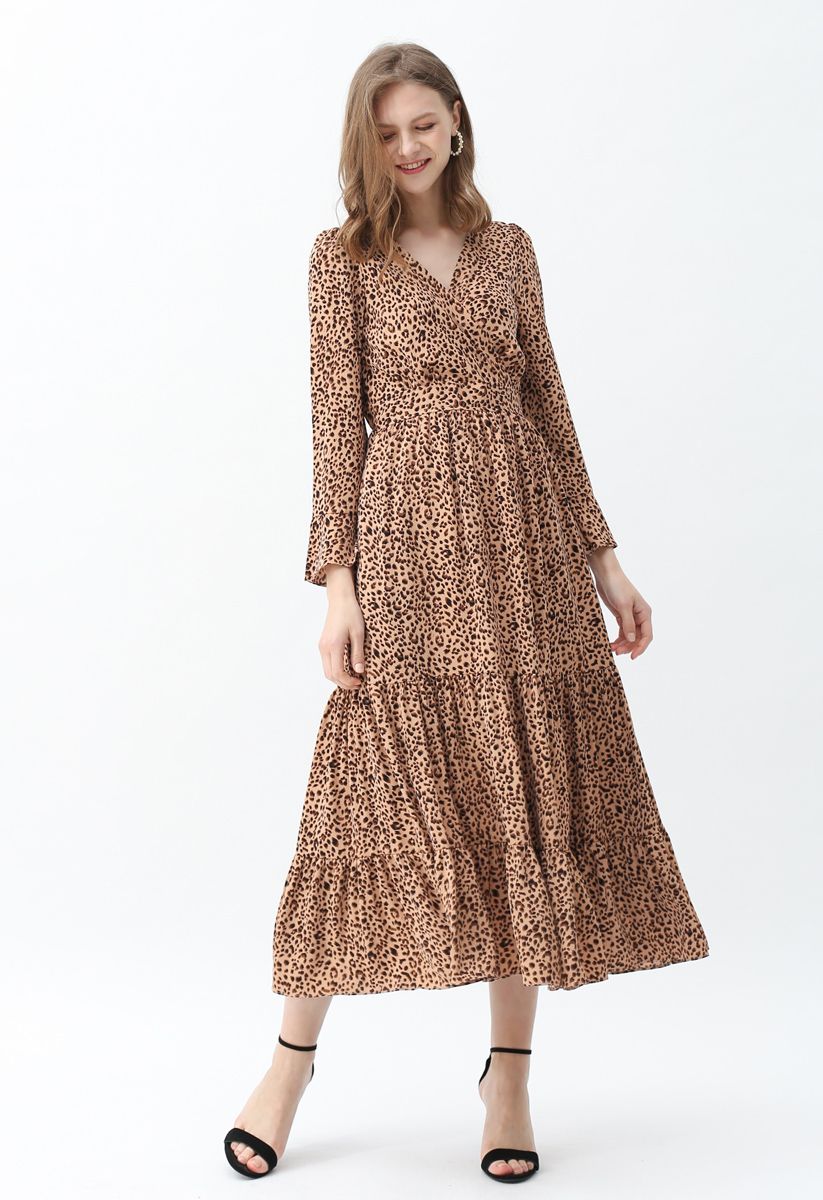 Flowy Leopard Print V-Neck Maxi Dress in Caramel