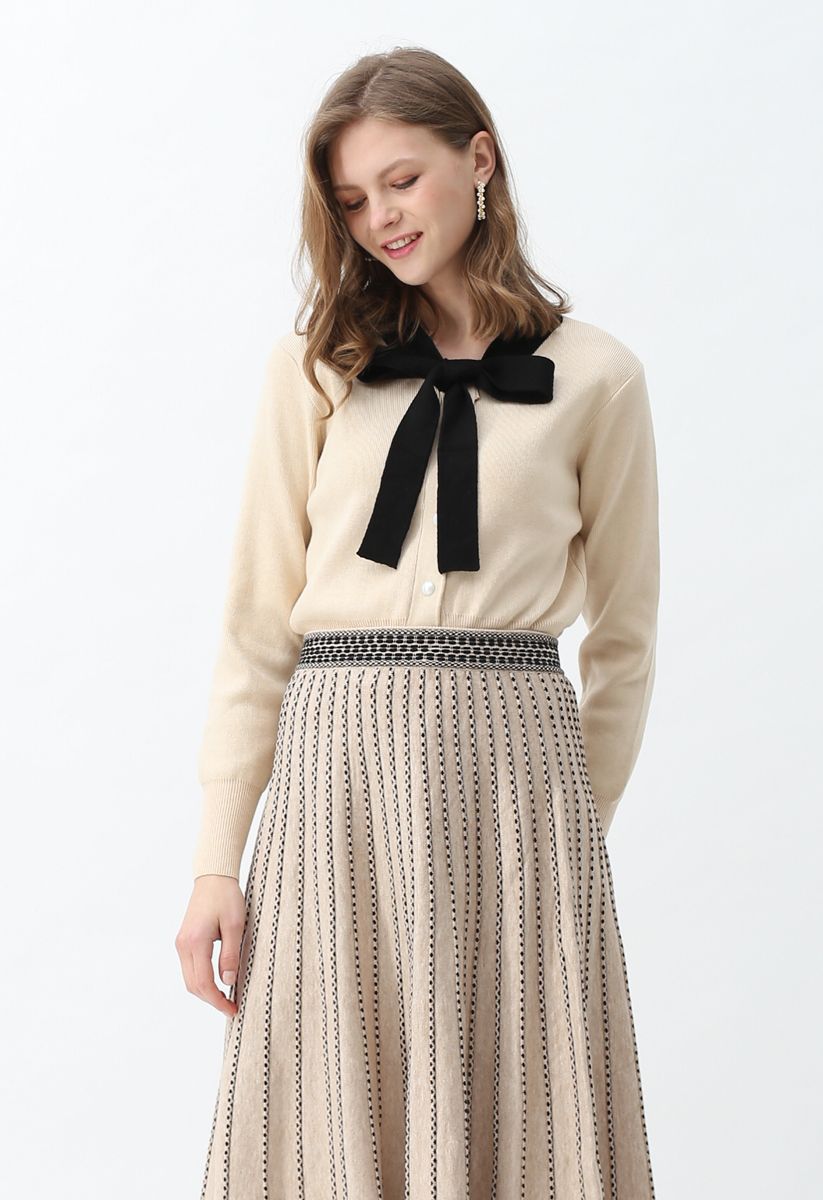 Button Down Bowknot Knit Sweater in Cream