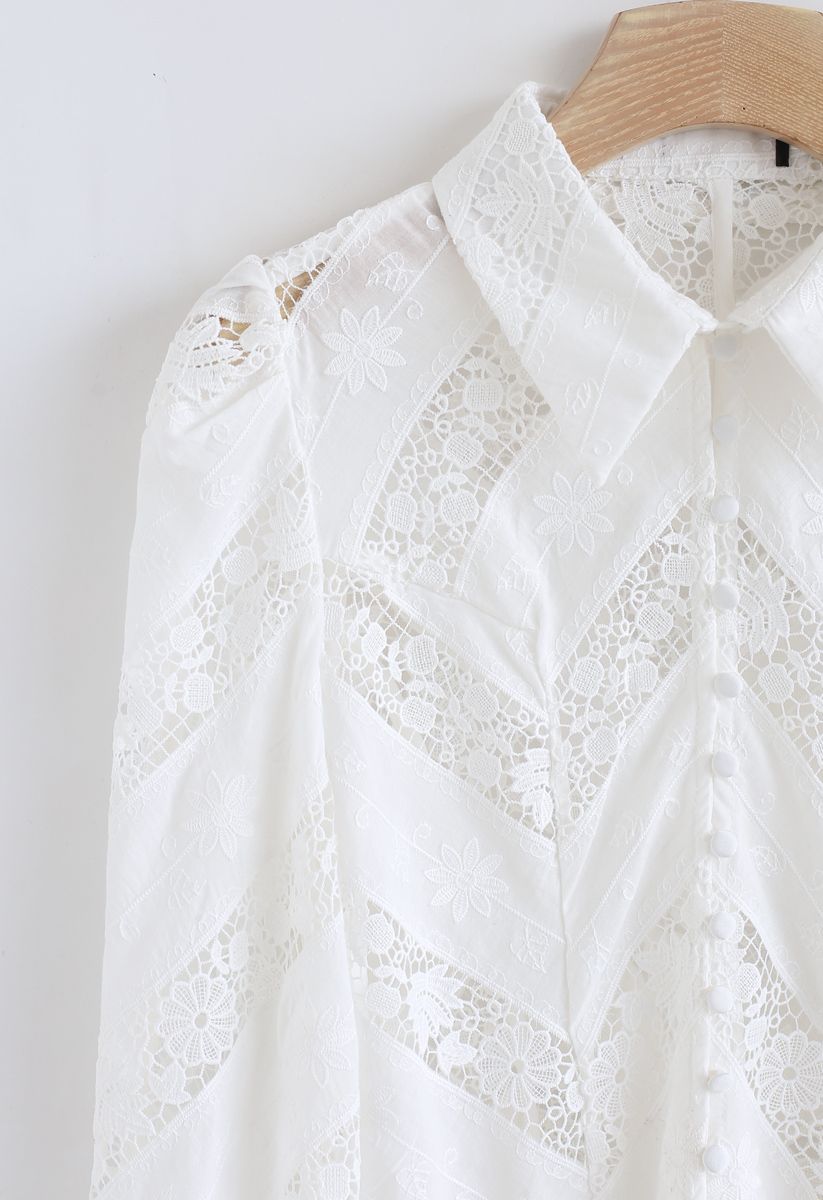 Eyelet Crochet Floral Buttoned Top in White