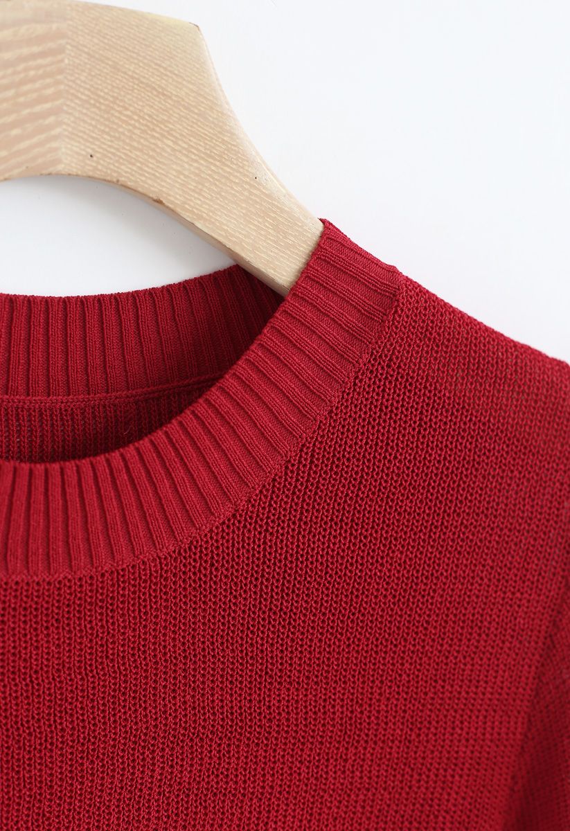 Round Neck Cropped Knit Top in Red
