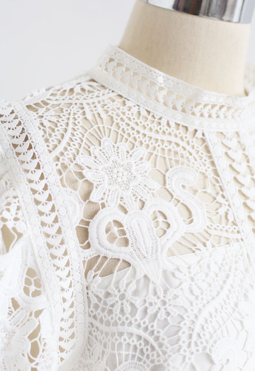 Crochet Bell Sleeves Cropped Top in White