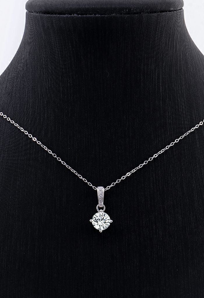 Hollow Circle Moissanite Diamond Necklace