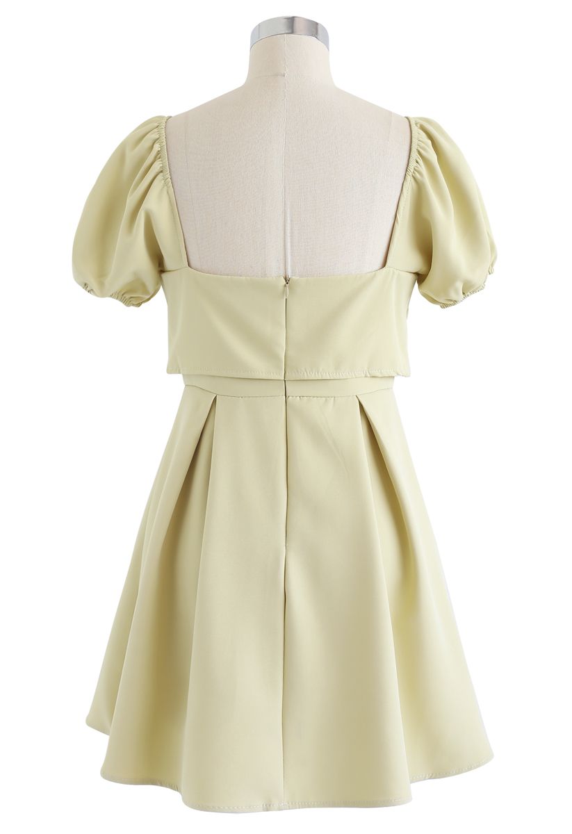 Knot Front Sweetheart Neck Pleated Dress in Light Yellow
