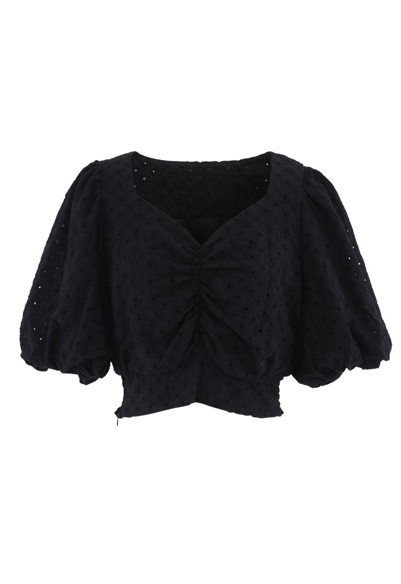 Sweetheart Floral Embroidery Puff-Sleeved Crop Top in Black - Retro ...