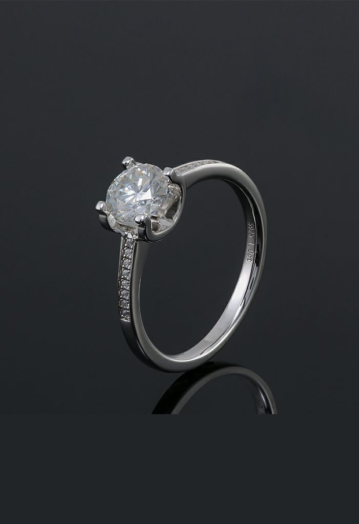 Glossy Trim Moissanite Diamond Ring