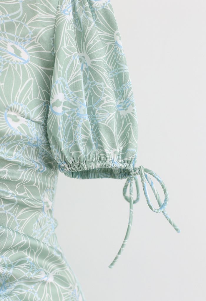 Drawstring Cuffs Floral Print Midi Dress in Green