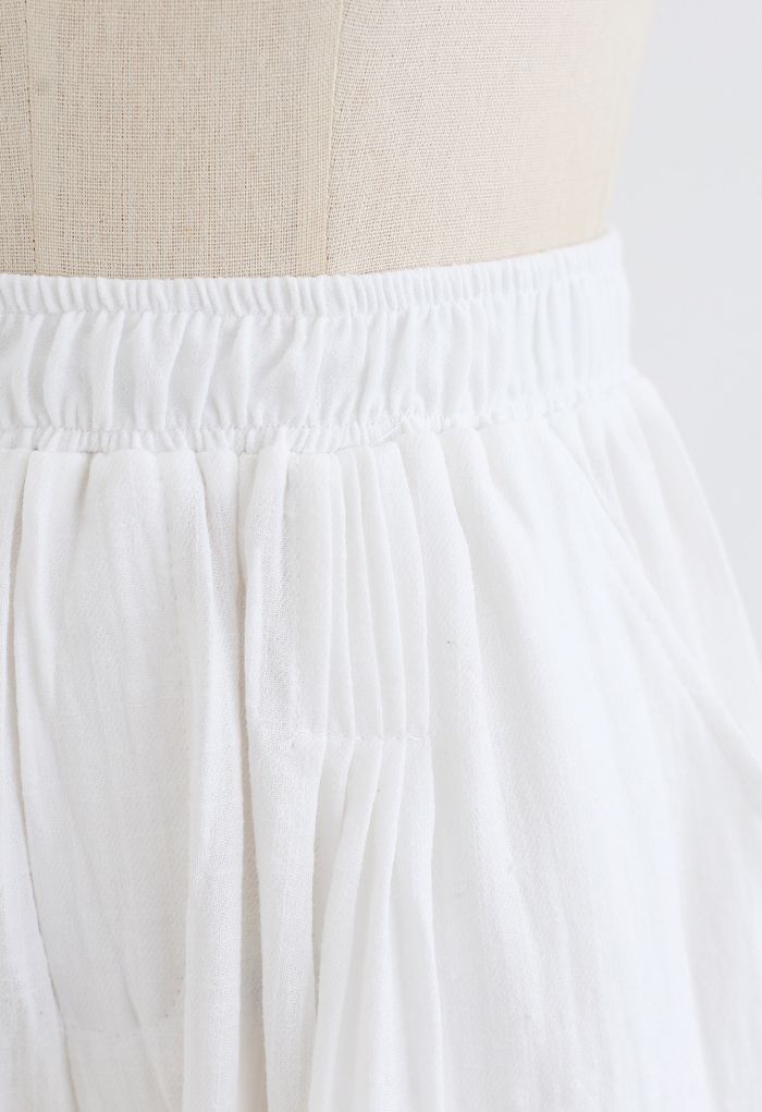 Pintuck Front Pockets Cotton Shorts in White