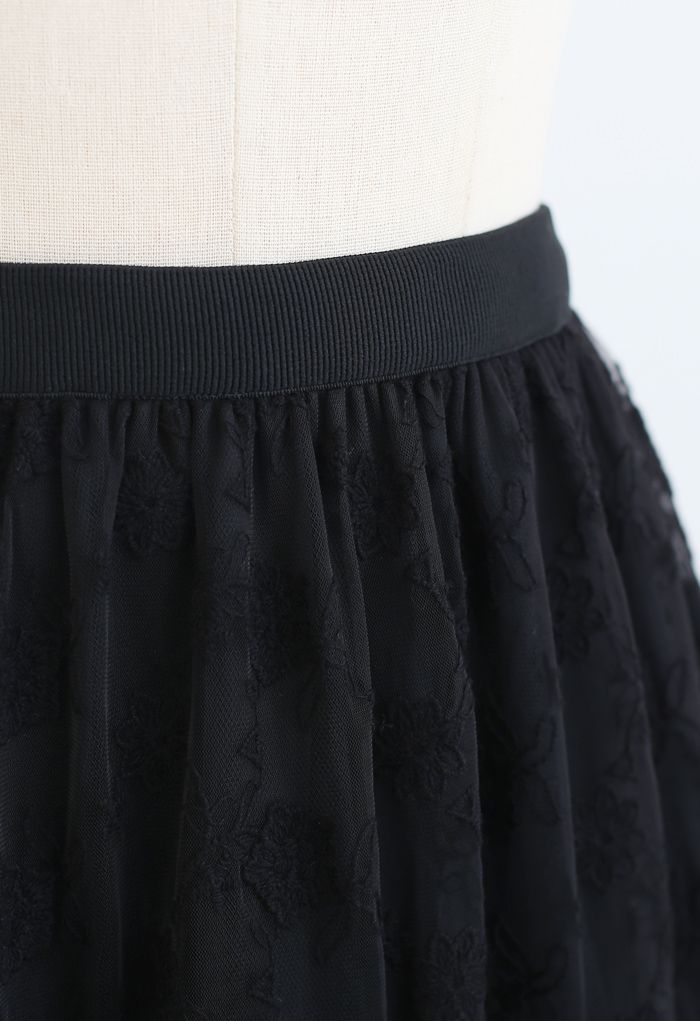 Floral Organza Overlay Mesh Midi Skirt in Black