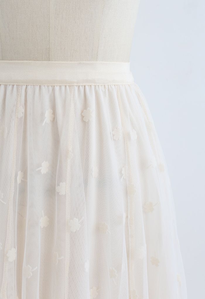 3D Clover Double-Layered Mesh Midi Skirt in Cream