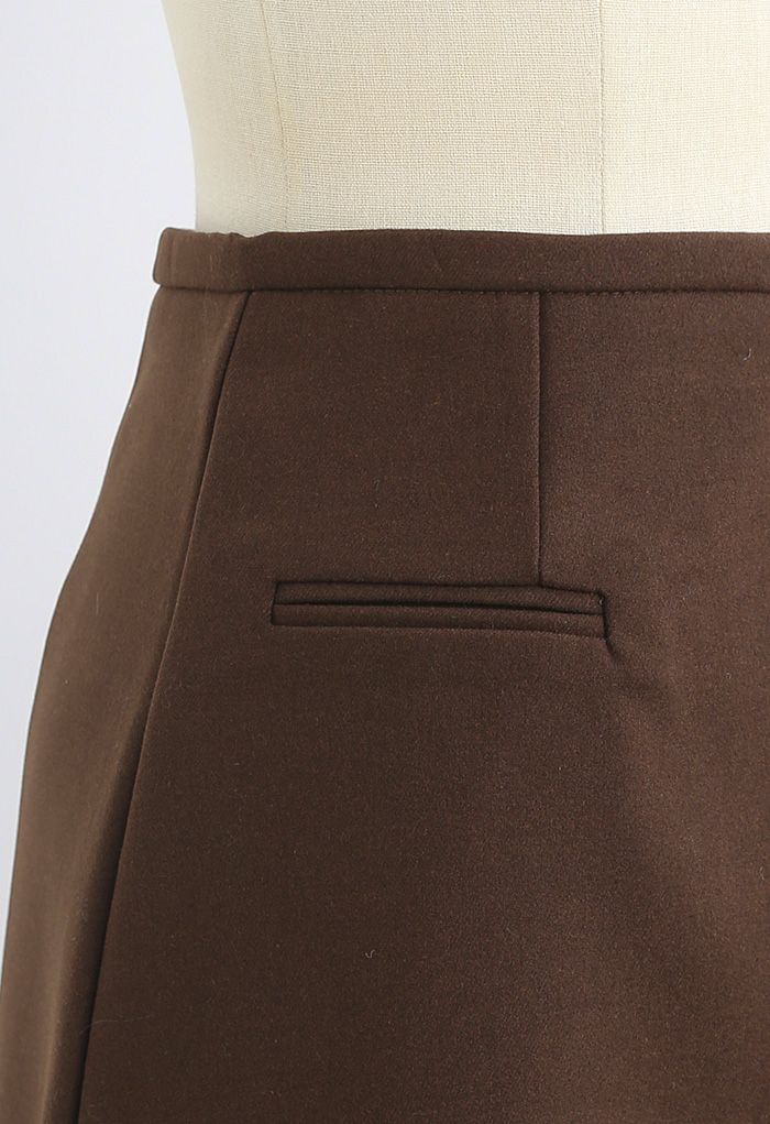 Fake Pocket Flap Bud Skirt in Brown