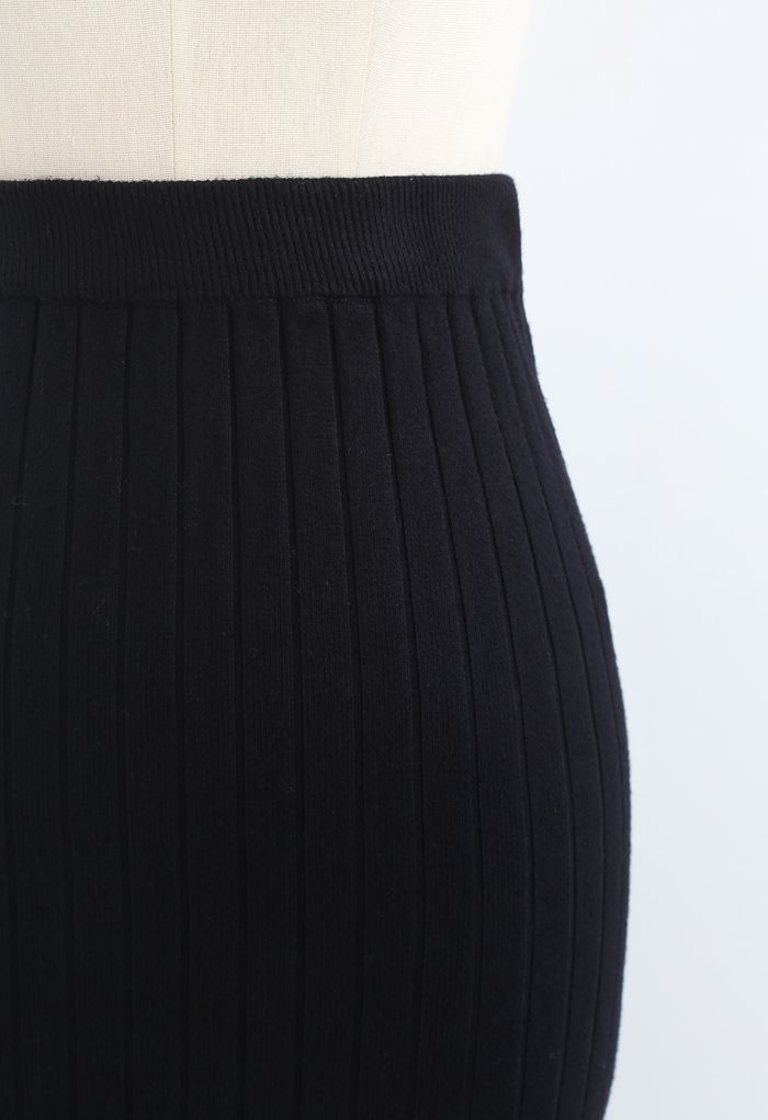 Ribbed Knit Split Back Pencil Skirt in Black