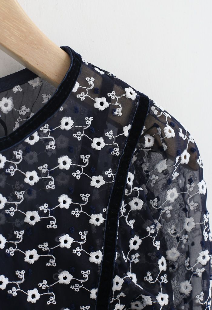 Embroidered Daisy Puff Sleeve Organza Top in Navy
