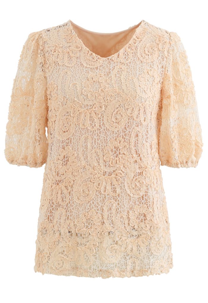 Short-Sleeve 3D Floral Lace Top in Apricot