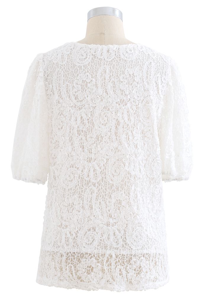 Short-Sleeve 3D Floral Lace Top in White - Retro, Indie and Unique Fashion