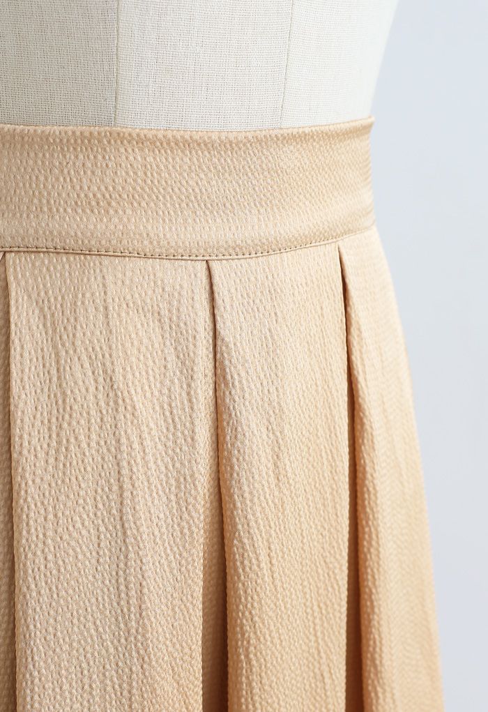 Polished Textured Pleated Midi Skirt in Apricot