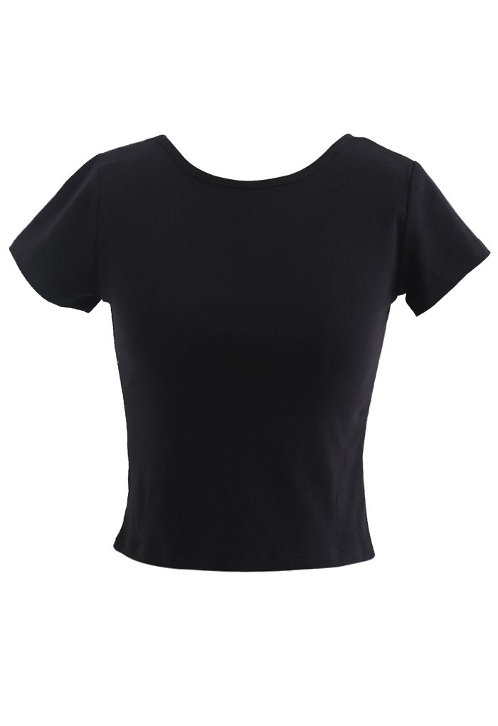 Crisscross Pearl Chain Crop T-Shirt in Black
