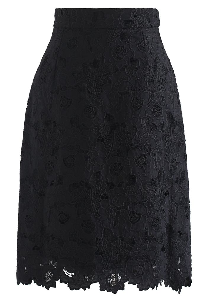Blooming Peony Full Crochet Pencil Skirt in Black - Retro, Indie and ...
