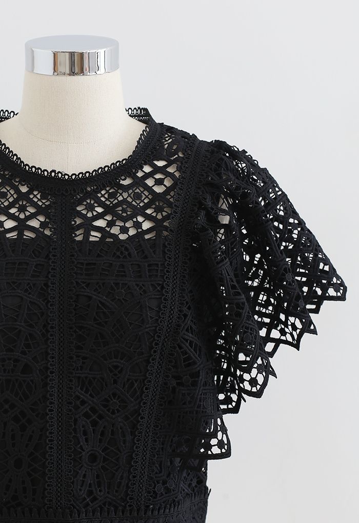 Ruffle Sleeves Full Crochet Crop Top in Black - Retro, Indie and Unique ...