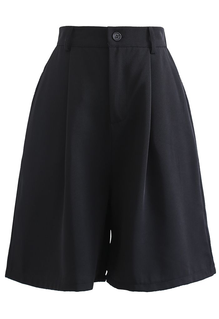 High Waist Pleated Bermuda Shorts in Black