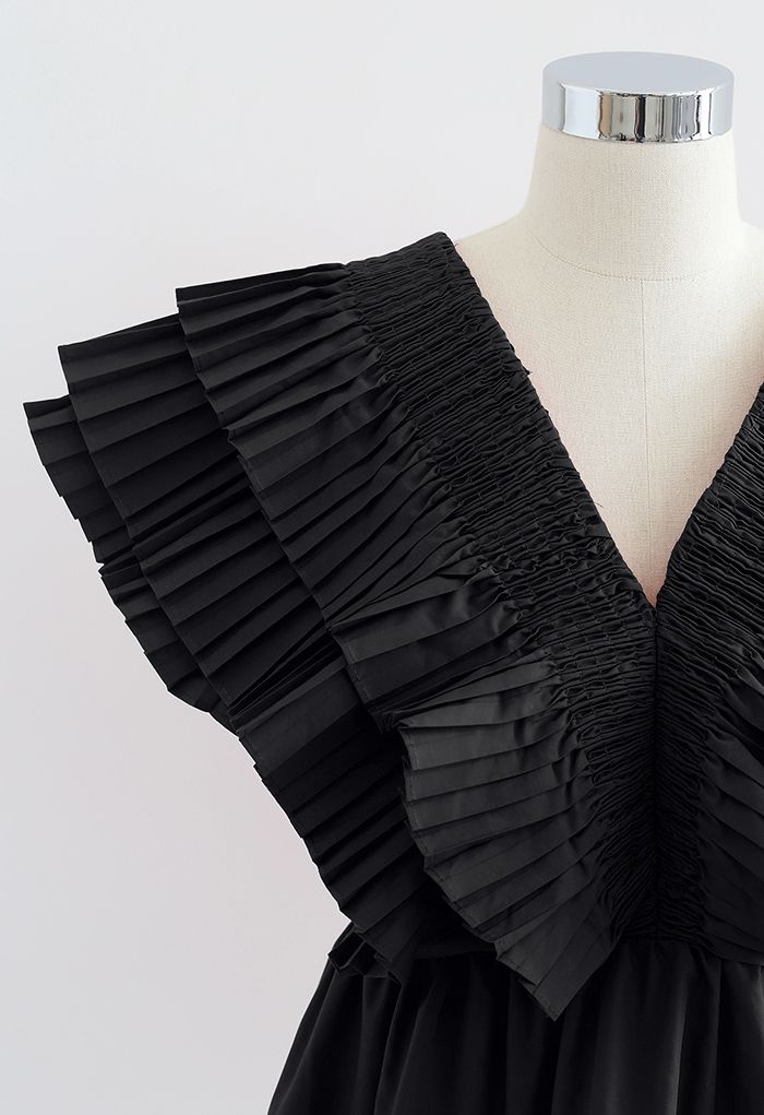Pleated Ruffle Buttoned Deep V-Neck Crop Top in Black