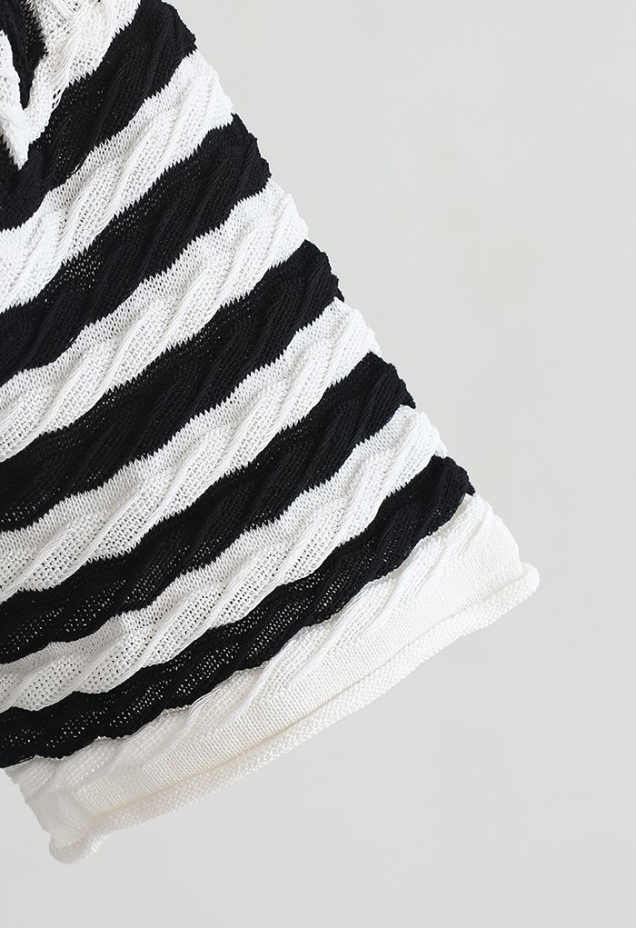 Contrasted Stripe Embossed Knit Top in Black
