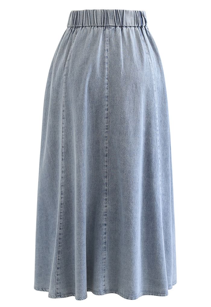 Front Slit Side Pocket Denim Midi Skirt in Washed Blue