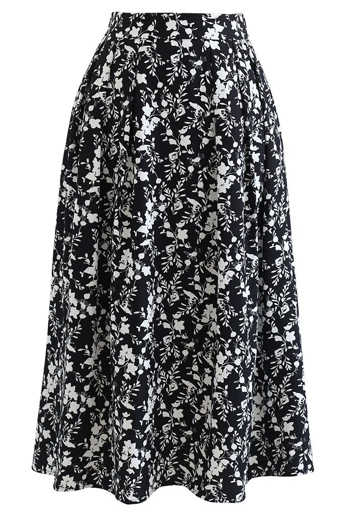 Floret Shadow Pleated Midi Skirt in Black - Retro, Indie and Unique Fashion