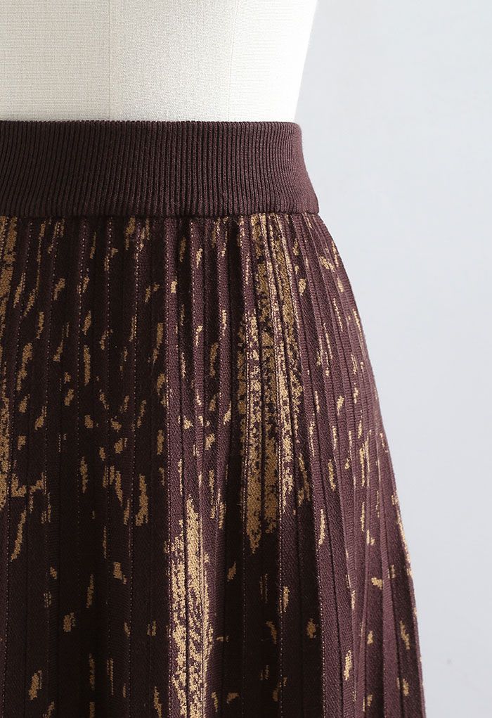 Falling Feather Pleated Knit Skirt in Caramel