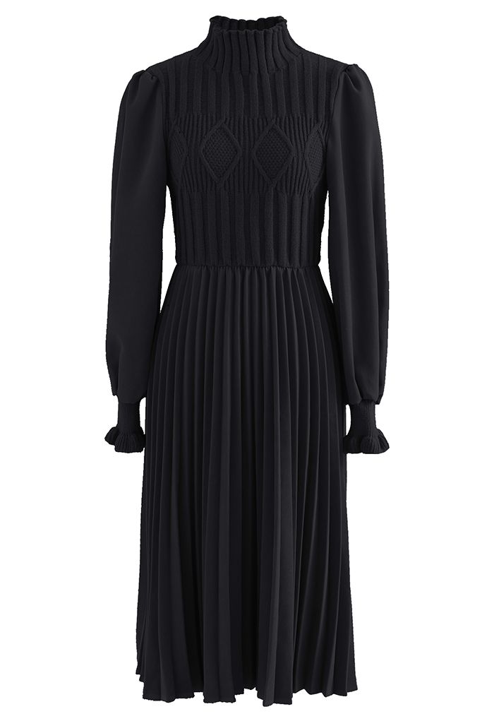 Cable Knit Spliced Pleated Midi Dress in Black