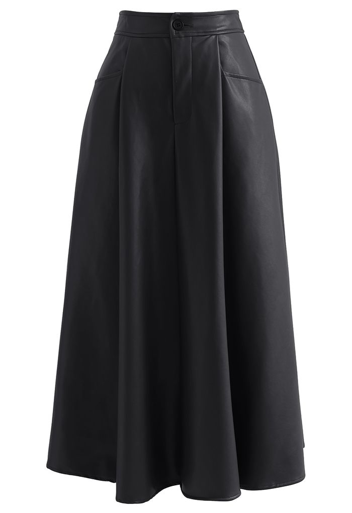 Dual Patched Pockets A-Line Faux Leather Skirt in Black