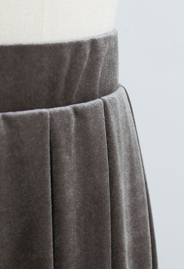 Velvet Sheen Pleated Midi Skirt in Grey
