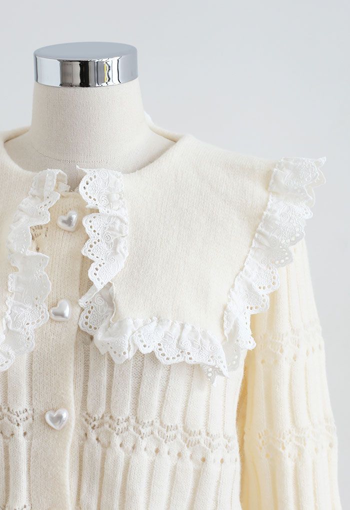 Exuberant Collared Emboss-Knit Buttoned Cardigan in Cream