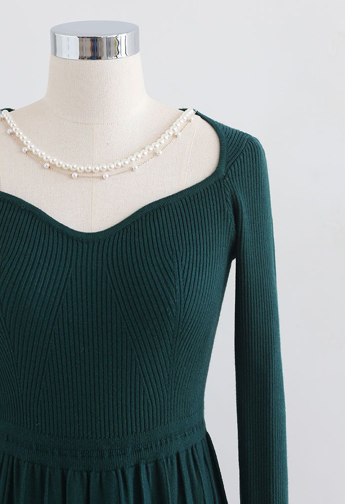 Necklace Sweetheart Neck Pleated Knit Dress in Dark Green