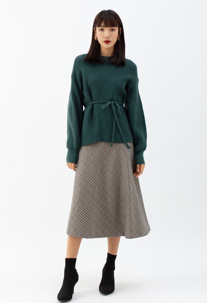 Cozy Ribbed Knit Sweater with String in Dark Green