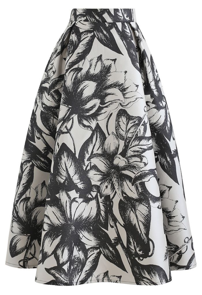 Blooming Black Floral Pleated Flare Skirt
