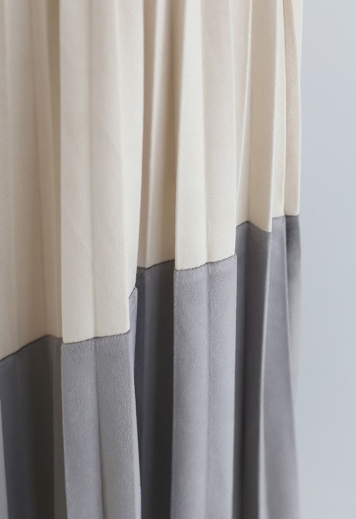 Velvet Color Blocked Pleated Midi Skirt in Grey