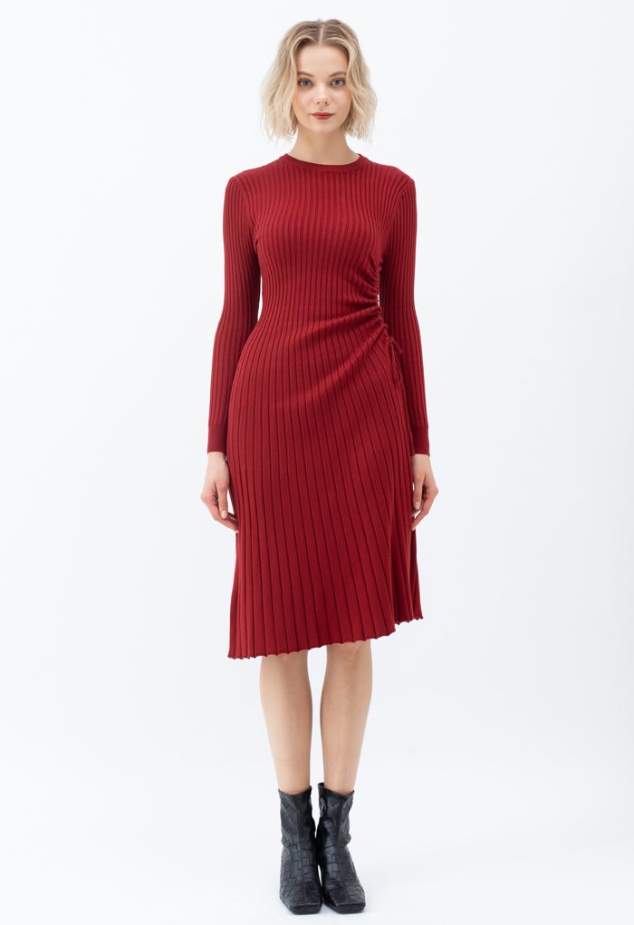 Side Drawstring Ribbed Knit Midi Dress in Red