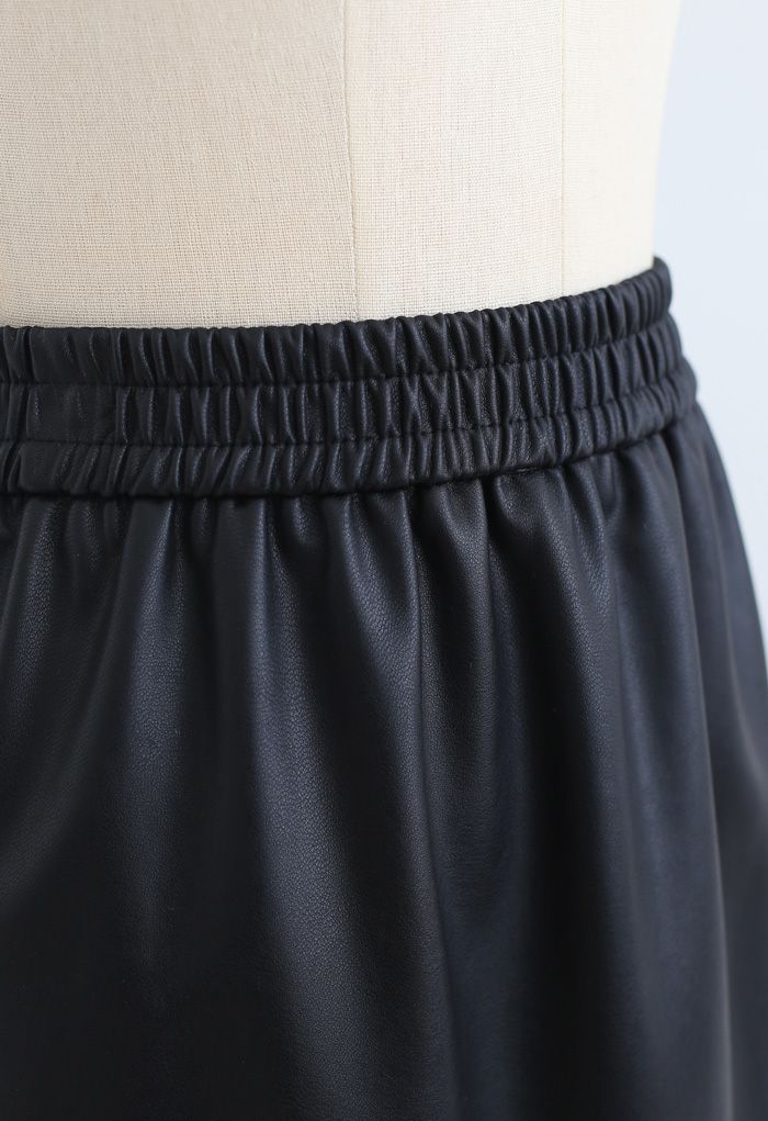 Sleek Soft Faux Leather Pencil Midi Skirt in Black
