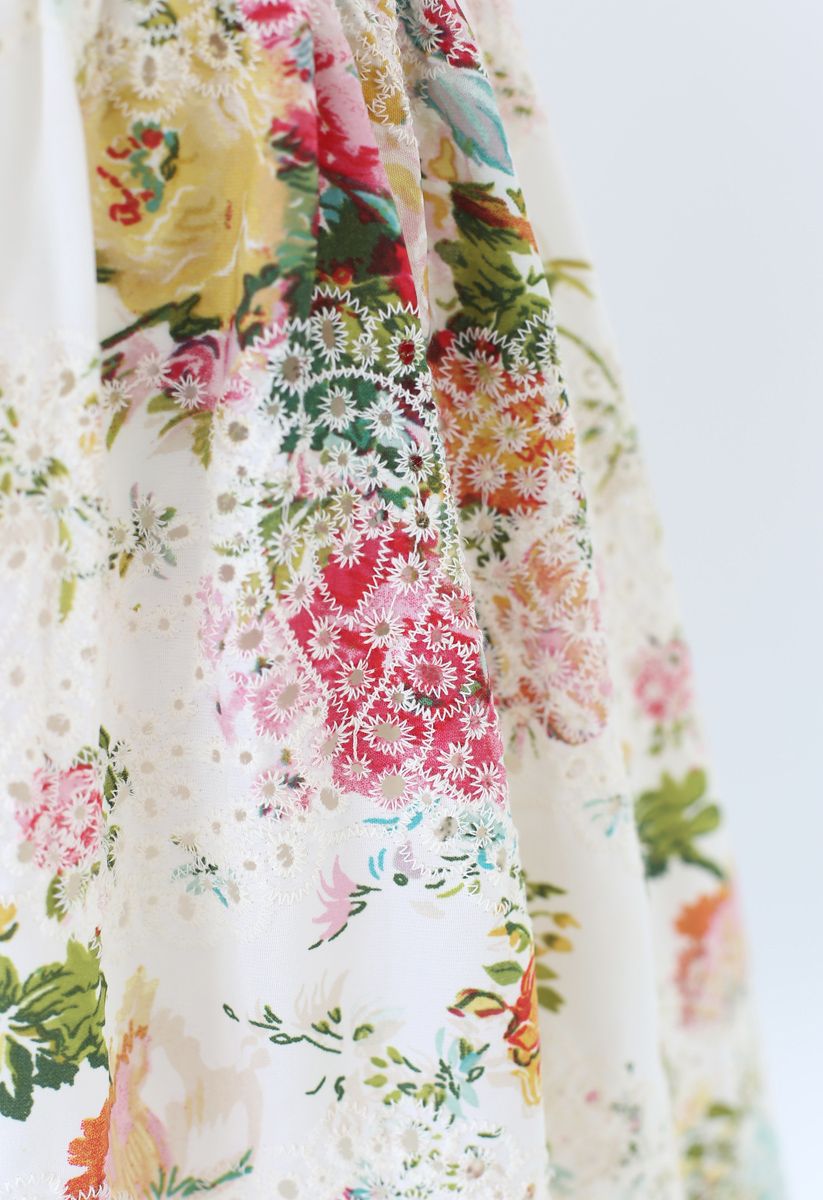 Vivid Flower Buttoned Crochet Embroidered Dress