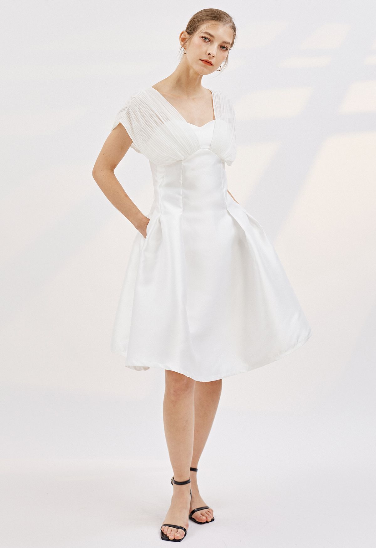 Pleated Chiffon Spliced Cocktail Dress in White