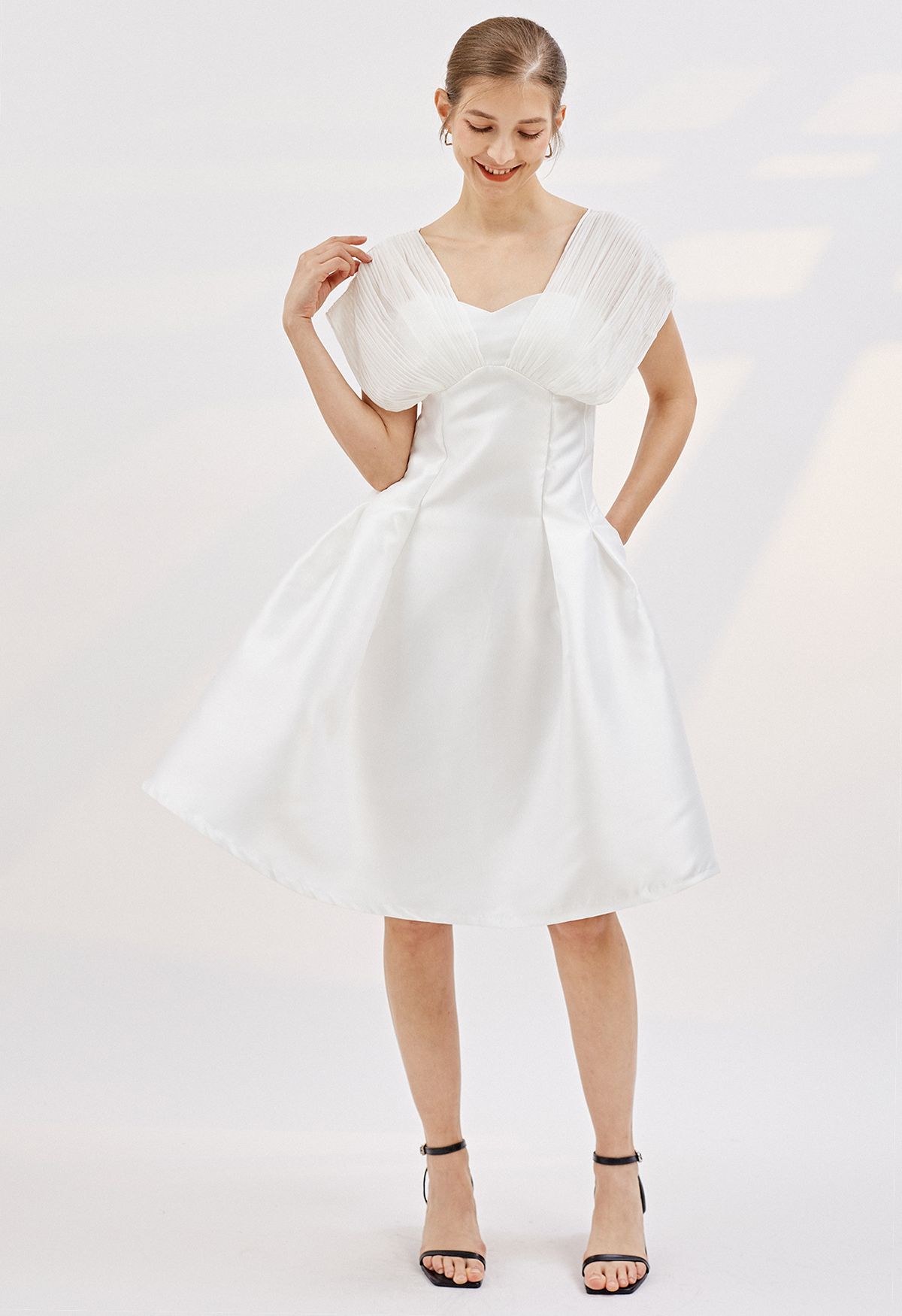 Pleated Chiffon Spliced Cocktail Dress in White