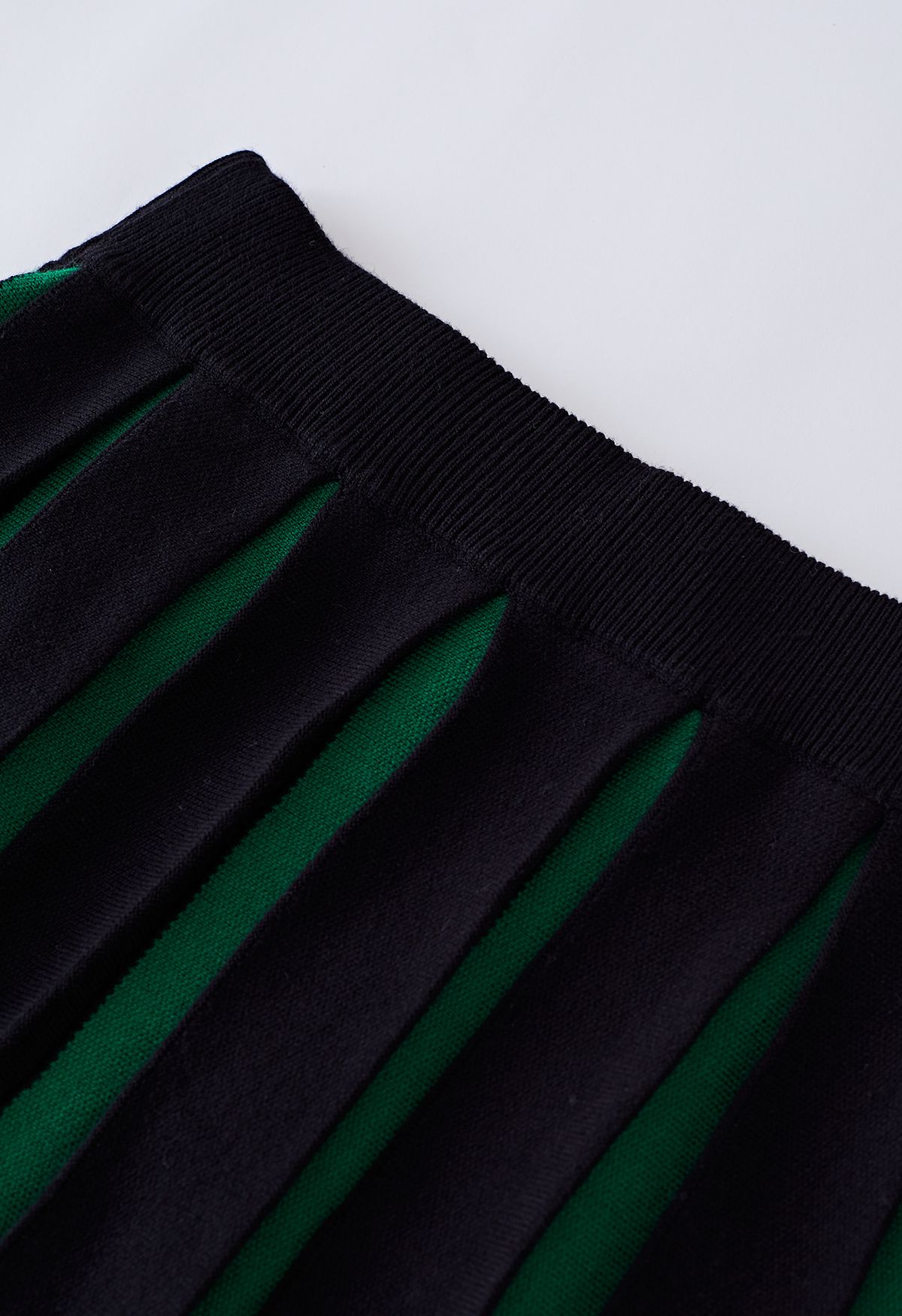 Bicolor Stripe Pleated Knit Midi Skirt