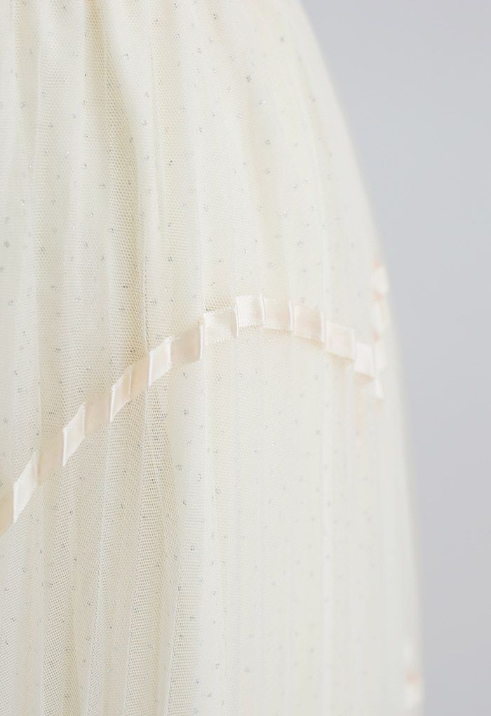Scalloped Ribbon Shimmer Dot Mesh Skirt in Cream