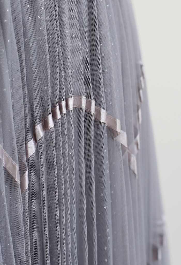 Scalloped Ribbon Shimmer Dot Mesh Skirt in Grey