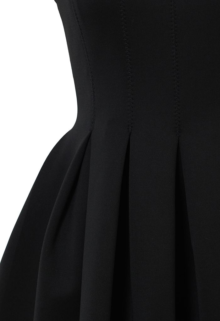 Favored Sleeveless Skater Dress in Black
