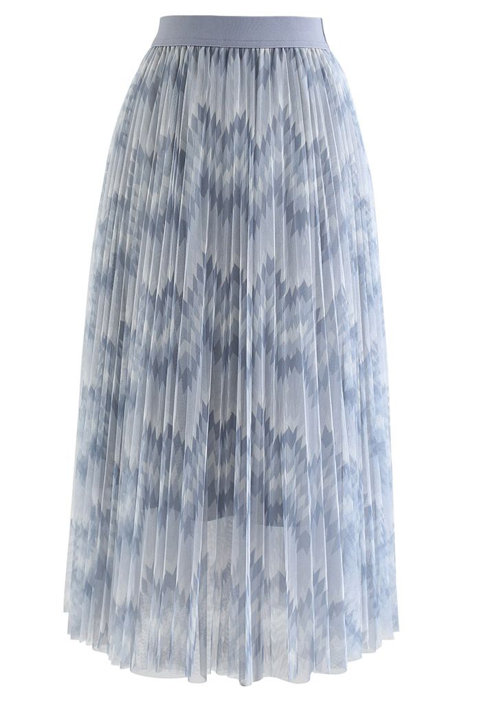 Chevron Pattern Pleated Mesh Skirt in Dusty Blue