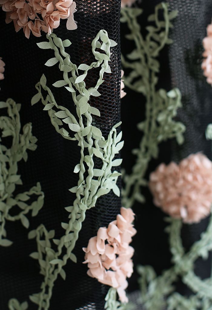 3D Flower Vine Airy Honeycomb Pleated Skirt in Black